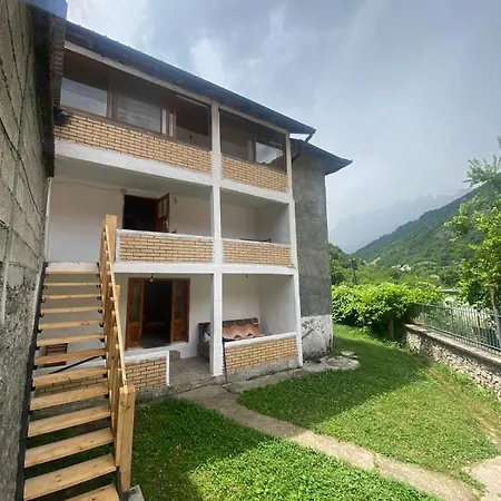 Sibora ゲストハウス